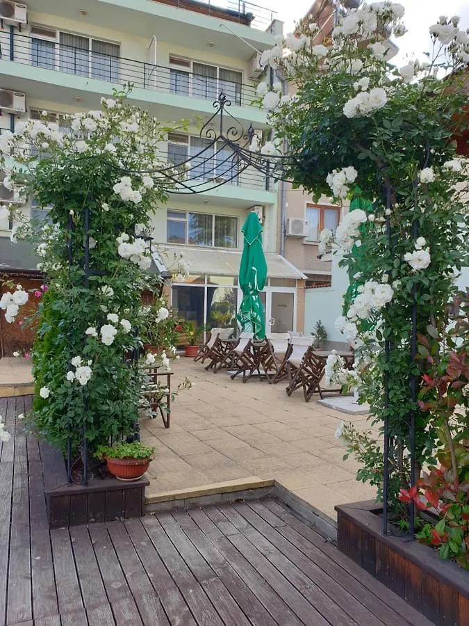 Mirana Family Hotel Burgas 3*,